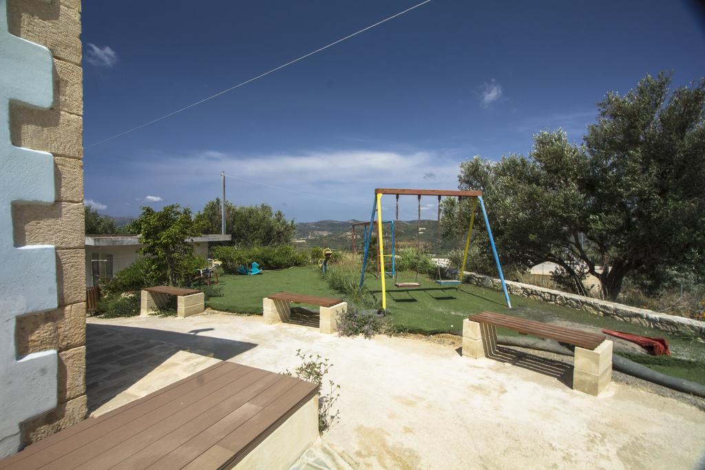 Kallergiana Studios Kissamos Luaran gambar