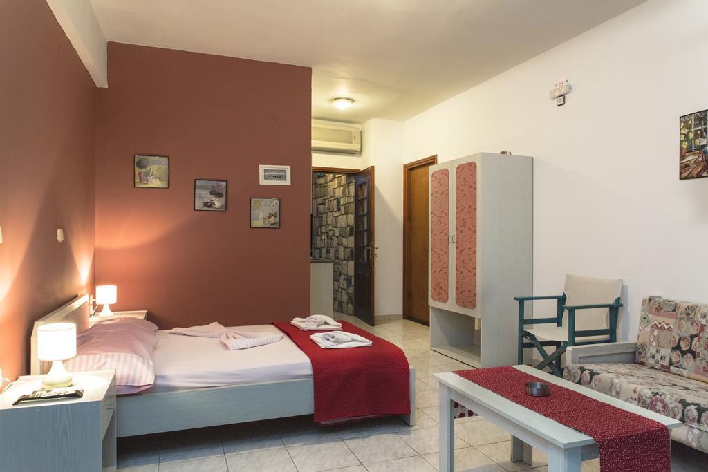 Kallergiana Studios Kissamos Luaran gambar